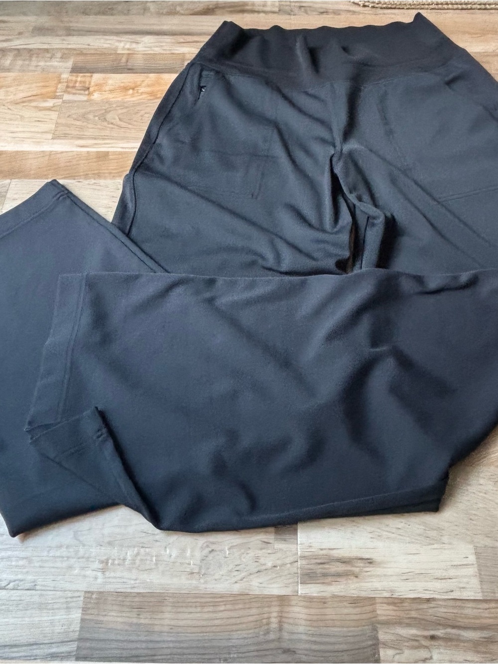 Athleta Venice High Rise Wide Leg Black Active Pant size S Travel & Work Comfort